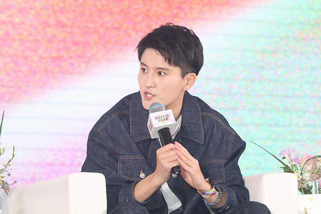 亚洲丝袜精品